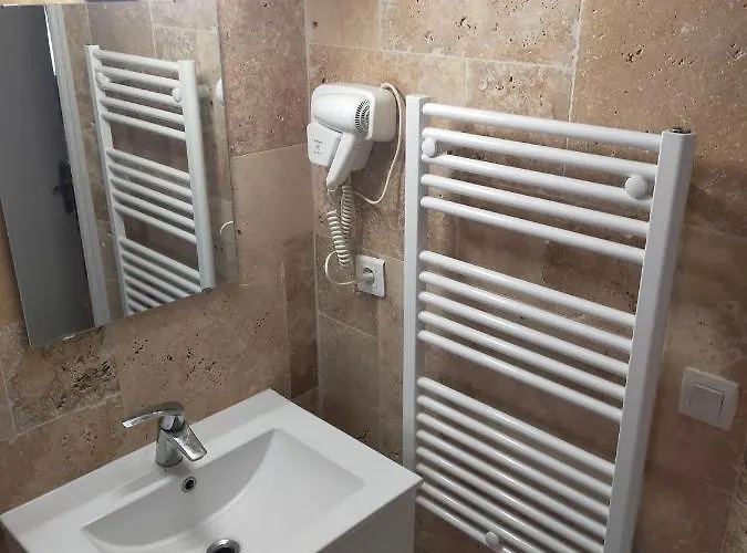 Апартаменты Charme Et Confort A Proximite Du Vieux Bassin *